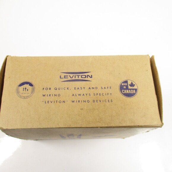 2 Vintage UNUSED Leviton Porcelain Lampholder W/ Pull Chain, White Model #39816 - Picture 8 of 8